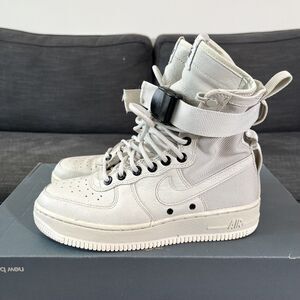 Nike Special Forces AF1 Light Bone Gray High Top 857872-001 Women’s Size 6